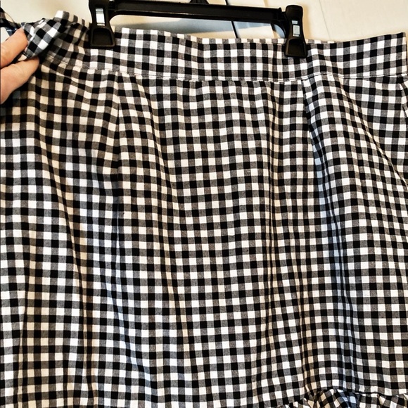 SHEIN Gingham Wrap Mini Skirt Size 2X - Picture 4 of 8